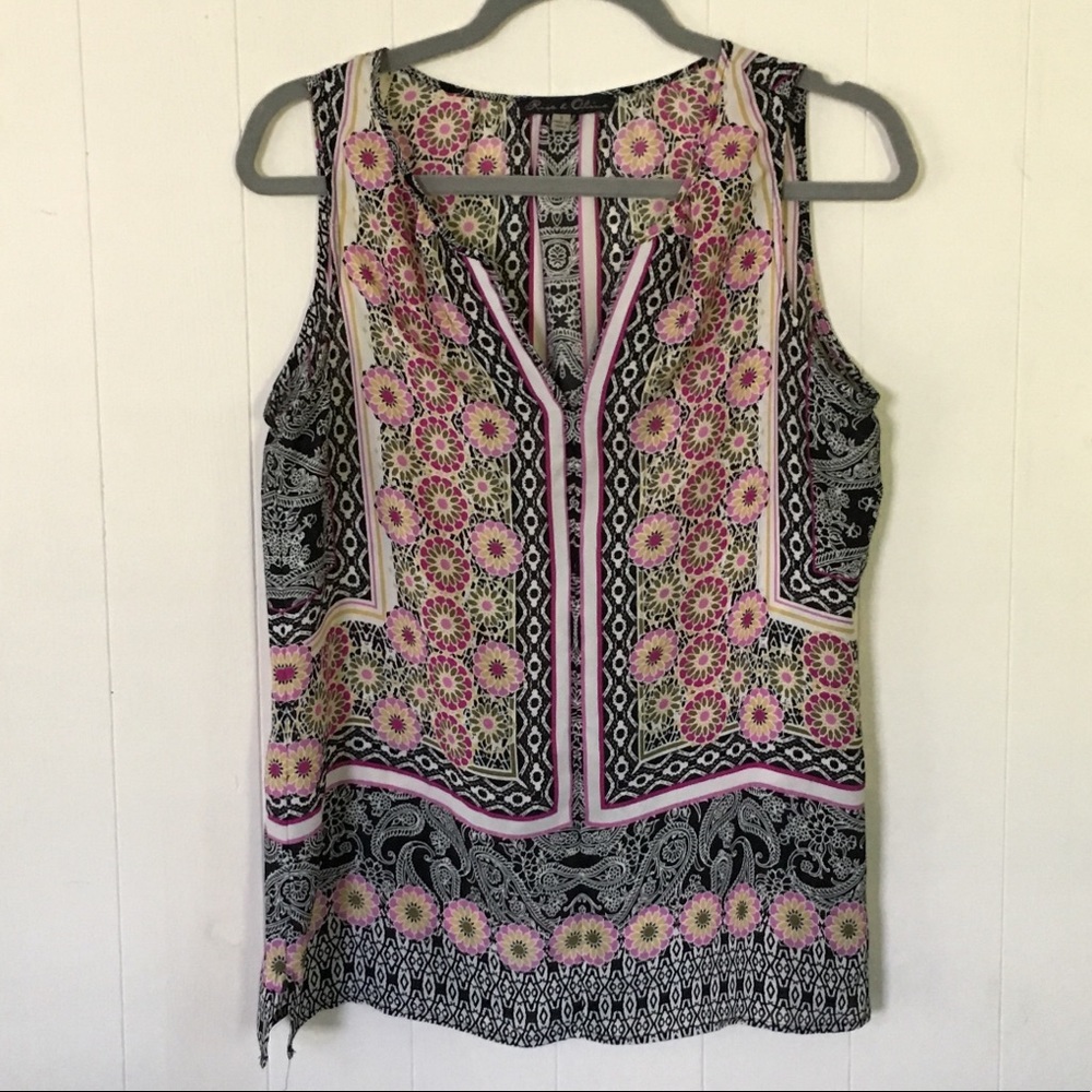Rose and Olive top. Sleeveless. Boho style.